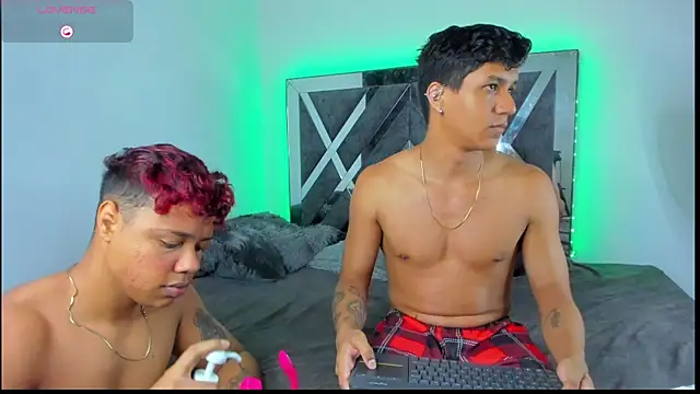 Robertmiller21 online show from April 11, 11:52 pm