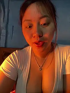 maianhcute online show from February 12, 1:07 am