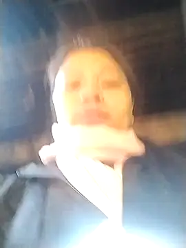 venu00 online show from December 1, 1:31 am