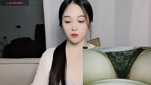 Snapshot of woaiqinqin chatting on October 18, 4:53 pm woaiqinqin online show from October 18, 4:53 pm