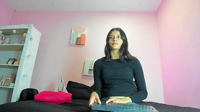 Snapshot of Georgina_Ferri_ chatting on October 6, 5:07 pm Georgina Ferri online show from October 6, 5:07 pm