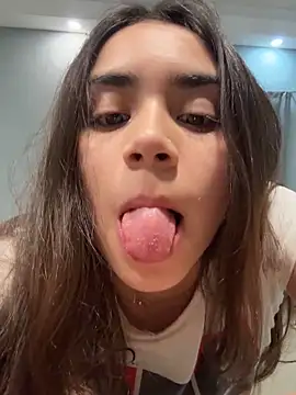 Ariovalle online show from March 25, 1:55 am