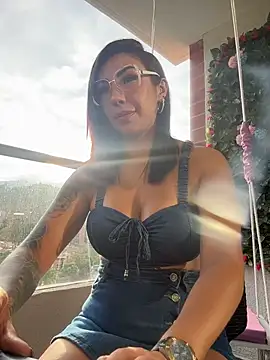 Sarahlove 90 online show from October 31, 9:41 pm