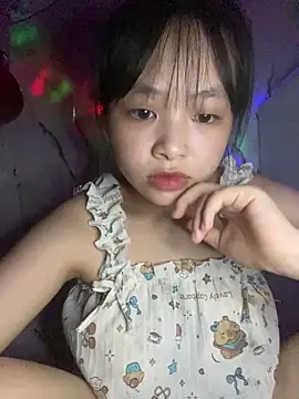 Snapshot of candy___123 chatting on October 10, 2:33 pm candy 123 online show from October 10, 2:33 pm