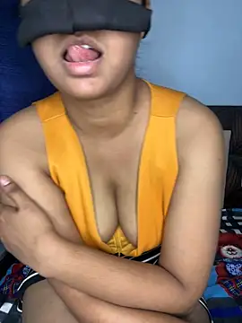 Snapshot of Hott_Nikita chatting on September 28, 4:01 pm Hott Nikita online show from September 28, 4:01 pm
