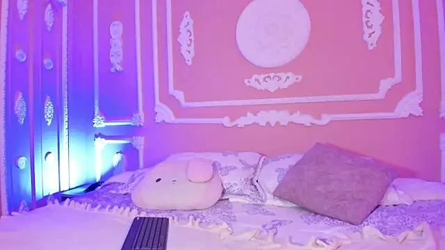 aitana johns online show from September 16, 12:13 pm