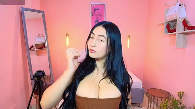 Isabella Mendez  online show from December 1, 2:09 pm