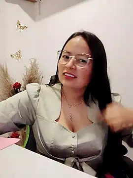 Snapshot of Daliz_Leon chatting on September 15, 1:14 am Daliz Leon online show from September 15, 1:14 am