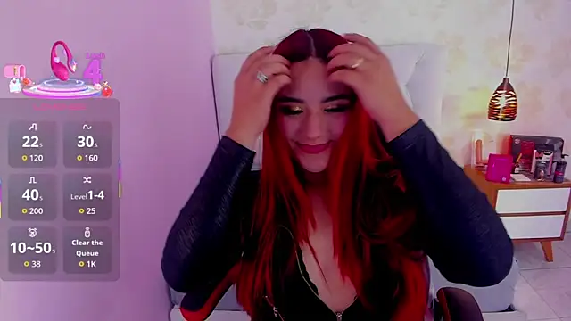 LINZI LENNOX online show from October 25, 2:30 am