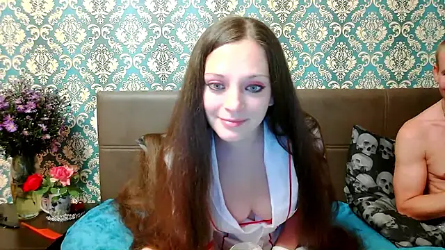 Snapshot of Rapunzel_hairlover chatting on September 16, 8:17 pm Rapunzel hairlover online show from September 16, 8:17 pm
