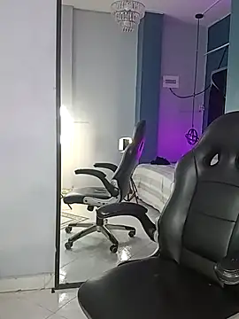 Julieth brown  online show from September 19, 9:03 pm