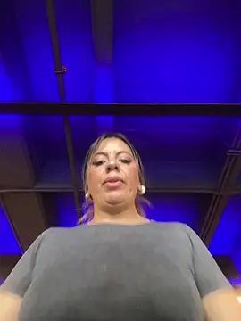 ArianaWil online show from October 17, 5:49 pm