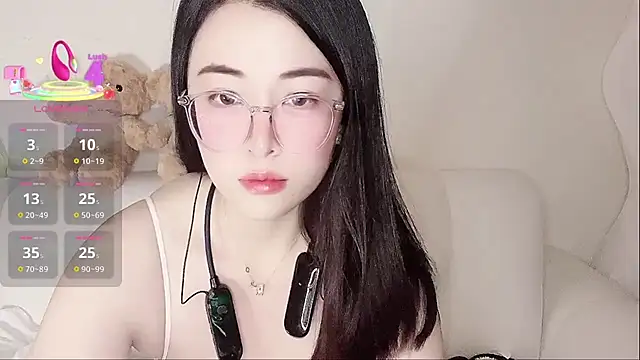 Snapshot of LuLu-Moon chatting on September 22, 10:19 pm LuLu-Moon online show from September 22, 10:19 pm
