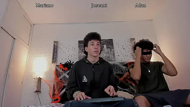 Adan Oriol online show from October 30, 3:31 am