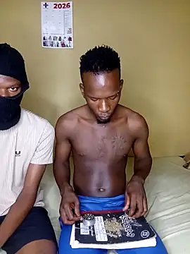 RAWFREAKYVERSE online show from April 11, 6:44 pm