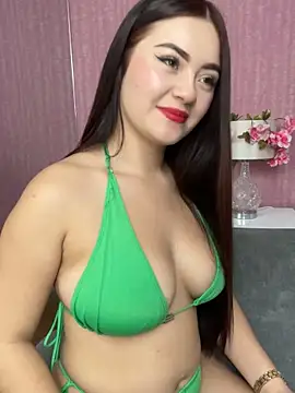 Snapshot of Alahia_Monroe chatting on October 11, 8:11 pm Alahia Monroe online show from October 11, 8:11 pm
