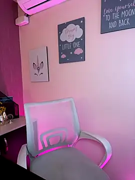Snapshot of Alahia_Monroe chatting on September 23, 1:09 pm Alahia Monroe online show from September 23, 1:09 pm