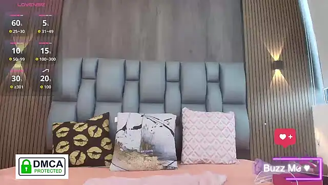 lia harper  online show from March 18, 5:51 pm