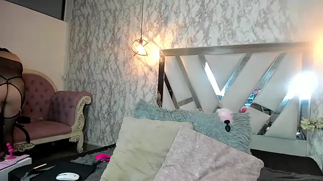 Candy Hott7 online show from February 15, 8:08 pm