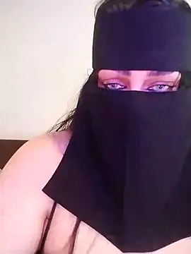 lilyan12 online show from July 8, 11:51 pm