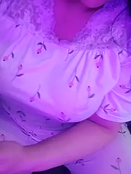 lilyan12 online show from May 17, 12:32 am