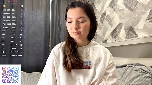 KiraVelvet online show from November 5, 8:08 am