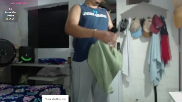 Snapshot of luisafe2025 chatting on September 26, 2:25 pm luisafe2025 online show from September 26, 2:25 pm