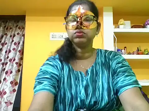 Snapshot of kavya1 chatting on October 12, 4:48 am kavya1 online show from October 12, 4:48 am