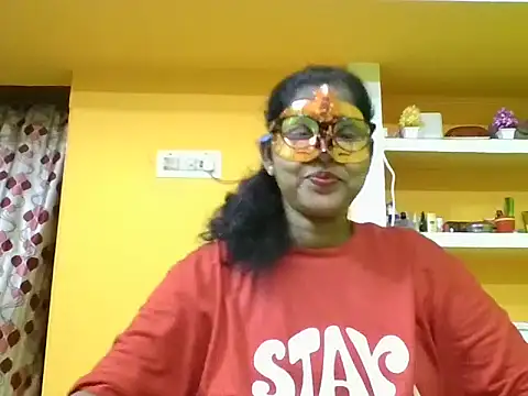 Snapshot of kavya1 chatting on October 3, 6:13 pm kavya1 online show from October 3, 6:13 pm