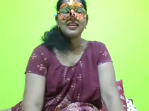 Snapshot of kavya1 chatting on September 12, 1:07 pm kavya1 online show from September 12, 1:07 pm