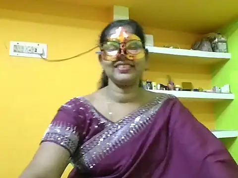 Snapshot of kavya1 chatting on September 15, 6:59 pm kavya1 online show from September 15, 6:59 pm