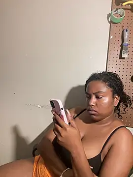 princesslivv online show from July 6, 5:13 am
