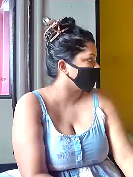 Snapshot of Hottie_couple69 chatting on September 18, 8:02 am Hottie couple69 online show from September 18, 8:02 am