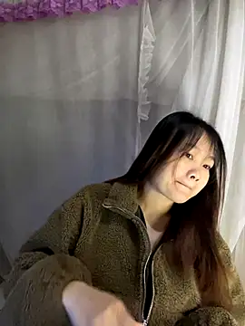 Hinne07 online show from November 26, 1:28 am