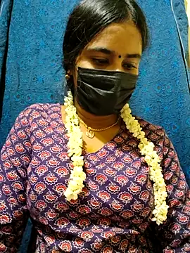 mini-queen online show from March 26, 11:01 am