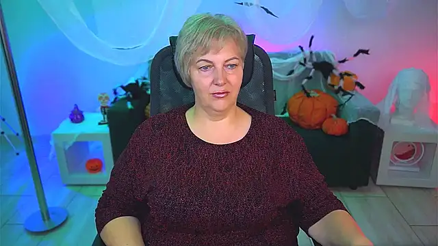 MaryMogan online show from October 24, 4:41 am