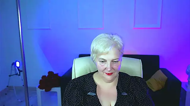 MaryMogan online show from September 13, 4:26 pm