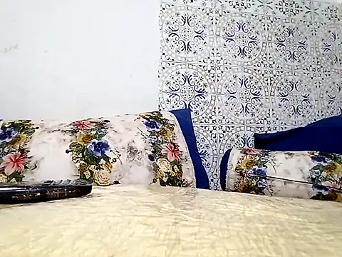 Mayamimi online show from October 29, 10:45 pm