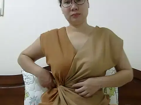 Snapshot of Kiko_sunflower chatting on September 14, 5:38 am Kiko sunflower online show from September 14, 5:38 am