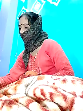 Pahadi couple online show from October 27, 9:20 pm