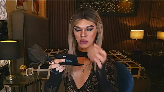 ElegantKellyTS online show from May 16, 9:12 am