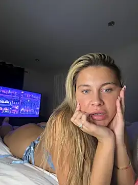 EllaBluee online show from September 12, 10:17 pm