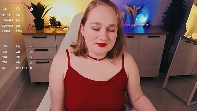 Kitty Rest  online show from November 21, 3:14 pm