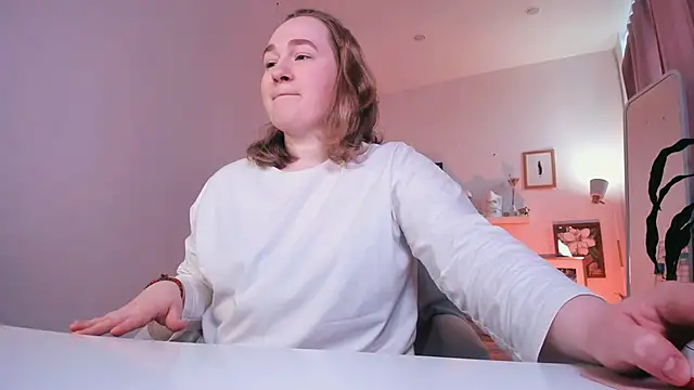 Kitty Rest  online show from April 12, 9:23 am