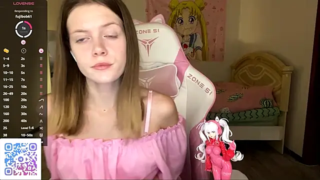 VibeQueenLucy online show from October 12, 2:19 pm