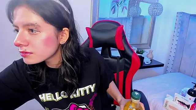 Miyu Komori online show from March 1, 1:11 pm