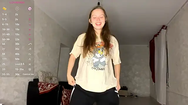 Snapshot of CharlynDini chatting on September 20, 4:27 pm CharlynDini online show from September 20, 4:27 pm