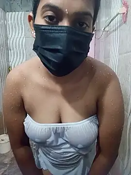 Shani Izu online show from July 17, 2:21 pm