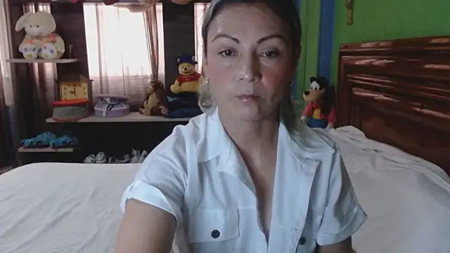  Charlize theron  online show from November 25, 7:47 pm