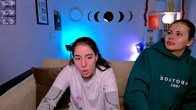 khloebeauty online show from February 2, 8:30 pm